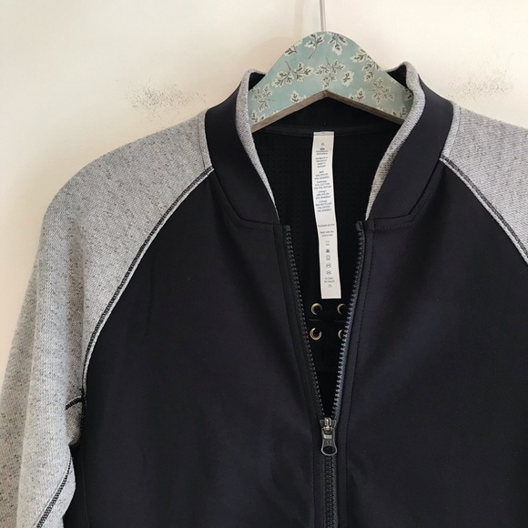 Lululemon Var-City Bomber Jacket Black / Gray - Picture 2 of 6
